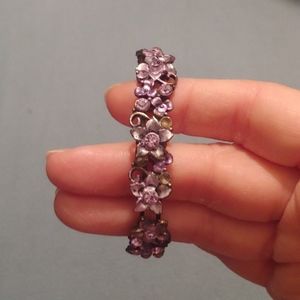 Vintage flower pattern bracelet